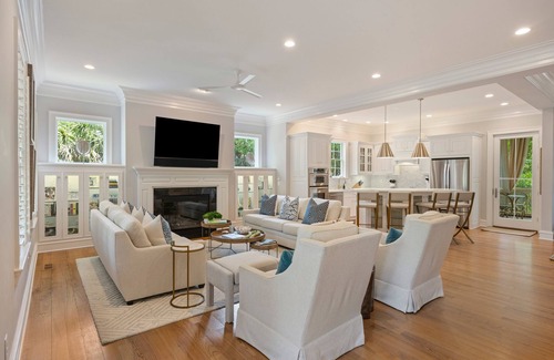 Vanderhorst Plantation House | Coastal Relaxation on Kiawah- Lowcountry 4BD