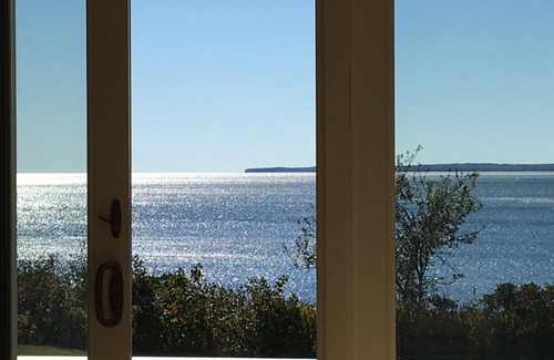Stockton Springs House | Coastal Retreat: Your Perfect Maine Vacation Getaway.nnPet Friendly