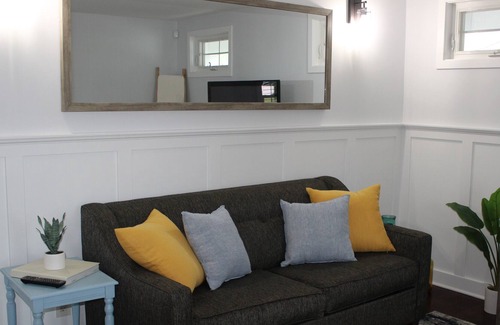 Groton House | Coastal Retreat 5 min to Mystic