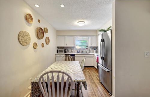 Stuart House | Coastal Retreat Near Downtown Stuart