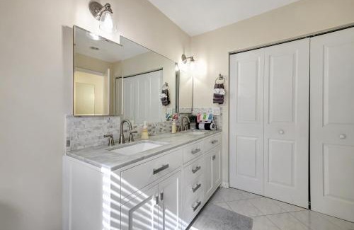 Stuart House | Coastal Retreat Near Downtown Stuart
