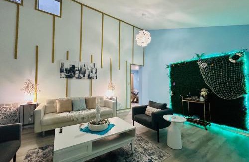 Charlotte House | Coastal Retreat Near Pineville and CLT