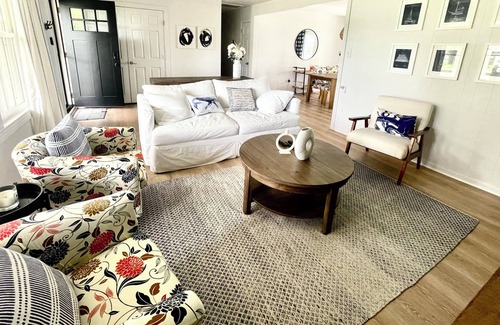 Colonial Beach House | Coastal retreat along the serene shores of Potomac River in Colonial Beach