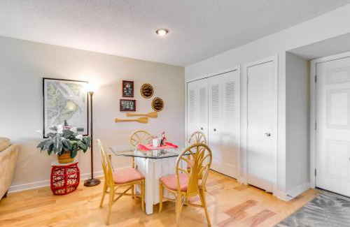 South Beach Apartment | Coastal Sea Pines Escape Walk to Beach!