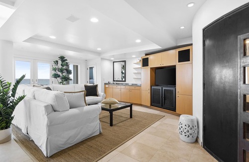 Central Malibu House | Coastal Serenity Villa