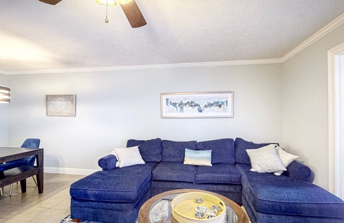 Panama City House | Coastal townhomes with private patio, full kitchen, near attractions, & W/D