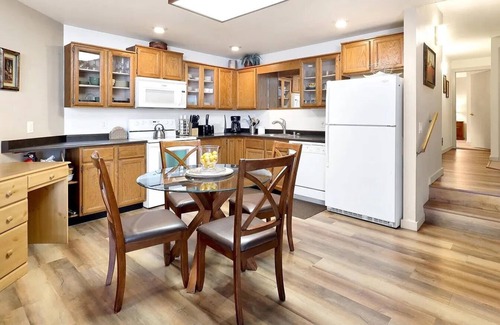 Birch Bay Condo | Coastal Treasure at Birch Bay; JL 911 Ocean view, ground floor, steps to beach