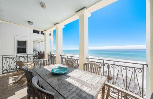 Delos House | Coastal Treasure