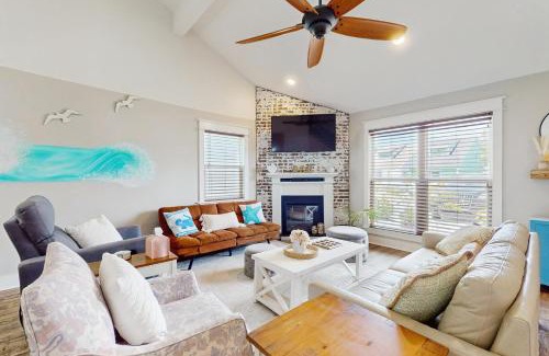 Panama City Apartment | Coastal Waters Hideaway
