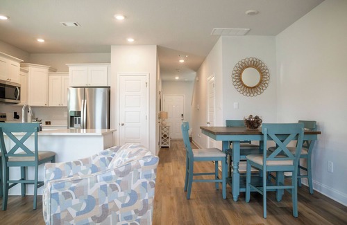 Gulf Hills House | Coastline Cottage - 3/bd 2.5/bath near Downtown Ocean Springs & beaches!