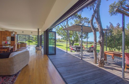 Hurunui District Cabin | Coastline!
