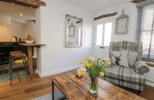 Kendal House | Cobble Cottage