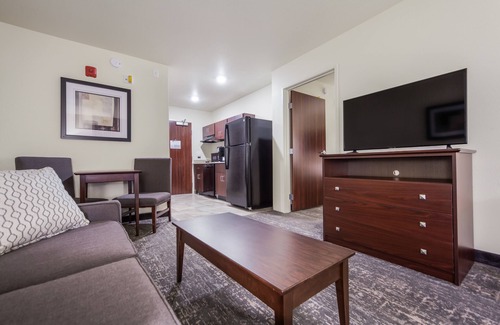 Fremont Hotel | Cobblestone Inn & Suites-Fremont