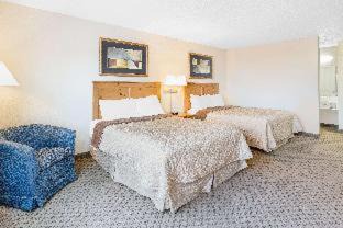 Oshkosh Hotel | Cobblestone Suites - Oshkosh
