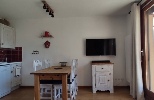 Vaujany Apartment | COCHETTE 1 APT 9 - One Bedroom Apartment, Sleeps 4