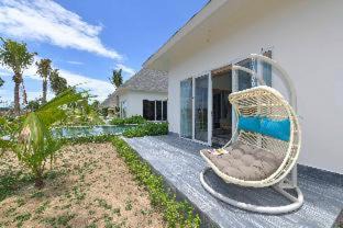 Tu Nghia Resort | CocoLand Thu Xa Ancient Town Resort