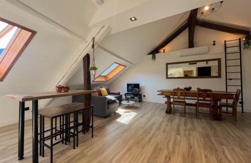 Albertville Apartment | Cocon sous les toits