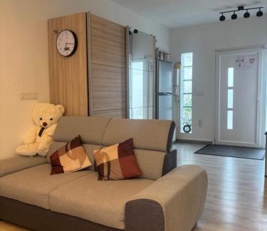 Chambry Apartment | CoconPresDisney