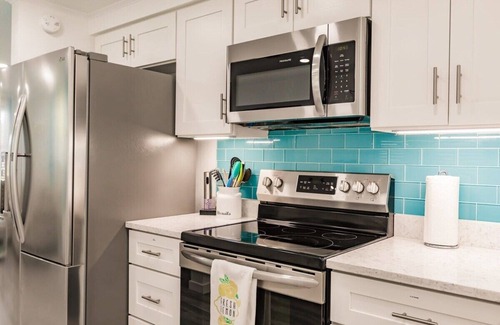 Whitney Beach House | Coconut Dreams | Heated Pool | 4 min to AMI Beach