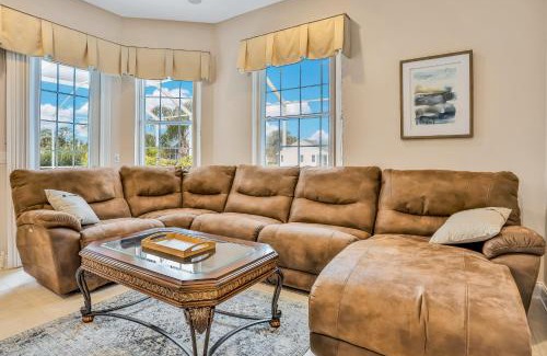 Palm Harbor House | Coconut Dreams