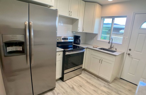 Coconut Grove House | Coconut Grove Kailua Vacation Home