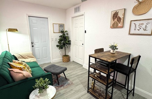Naples Apartment | Coconut River Escape: Your 1-Bedroom Retreat Steps from Dining & Near the Beach!