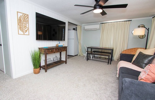 Morehead City House | Coconut Shack- Perfect hideaway on the Crystal Coast!