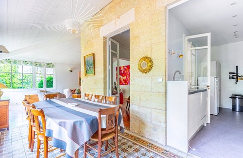 Le Bouscat House | Cocoon Bordeaux Le Bouscat green setting in the city