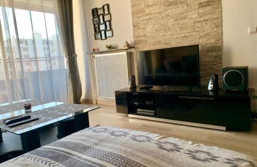 Golfe Juan Apartment | Cocoon vue Mer ☆ en face du Port de Golfe-Juan ☆