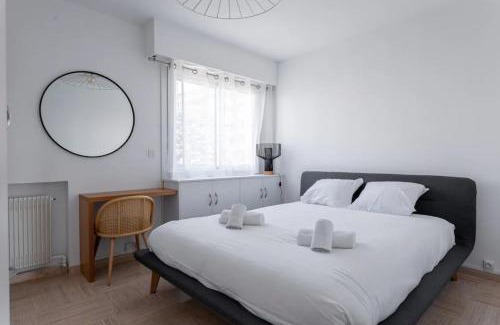 Cannes Apartment | Cocoon with garden near the sea