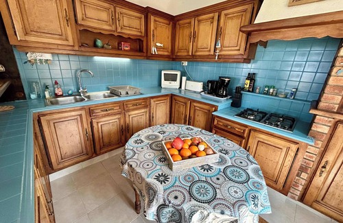 Saint-Michel-en-Greve House | Cocooning stay by the sea, sleeps 8