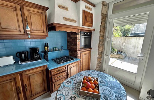 Saint-Michel-en-Greve House | Cocooning stay by the sea, sleeps 8