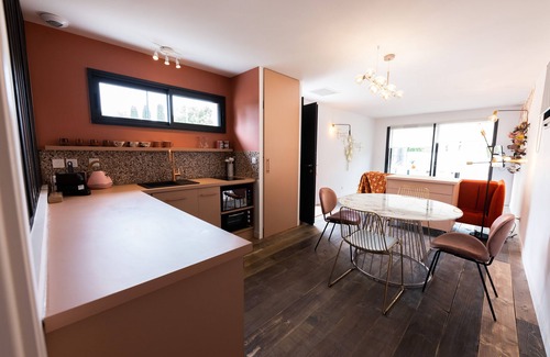Molleges House | Cocooning village house in triplex villa