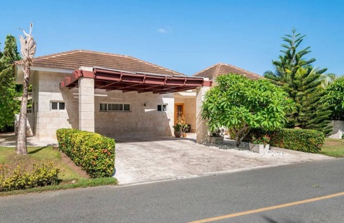 Punta Cana House | Cocotal: Private Pool, Golf cours, Includes power