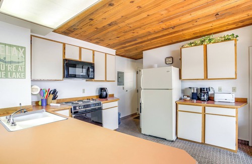 Worley House | Coeur d'Alene, Idaho Lake House w/Beautiful Views!