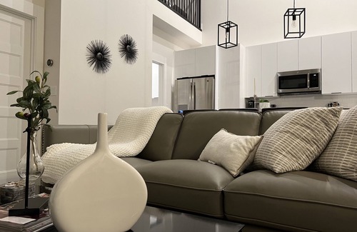 Coeur d'Alene House | Coeur d'Alene Townhome Modern New Downtown Shops Beach