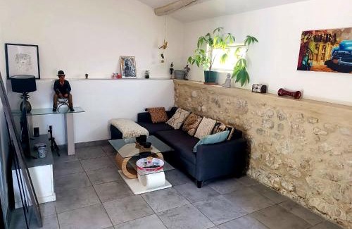 Velleron Apartment | coeur de village