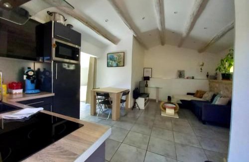 Velleron Apartment | coeur de village