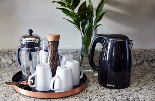 12 South Apartment | Coffee Shops, Restaurants, Bars, Salons and Boutiques, just steps away.