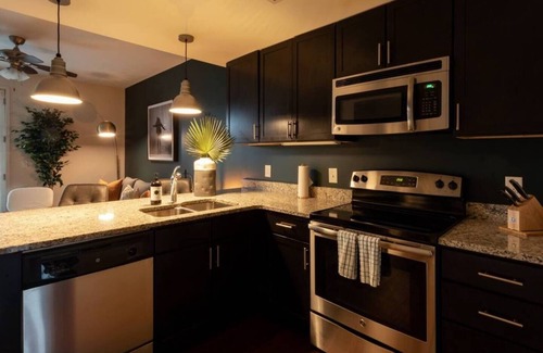 12 South Apartment | Coffee Shops, Restaurants, Bars, Salons and Boutiques, just steps away.