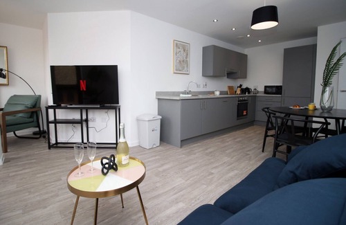 Taunton Apartment | Cohost Partners Cozy Stay Taunton City Centre