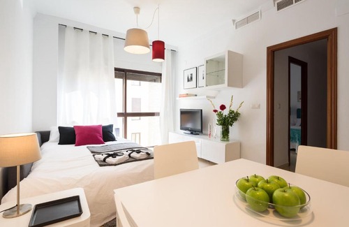 Ensanche Centro Apartment | Colón12 Urban Apartment