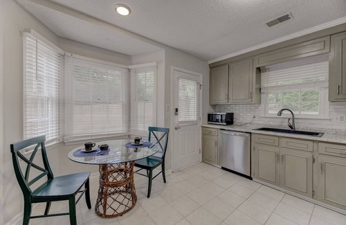 Columbia House | Coldstream Family Home | Near Lake Murray 3BR