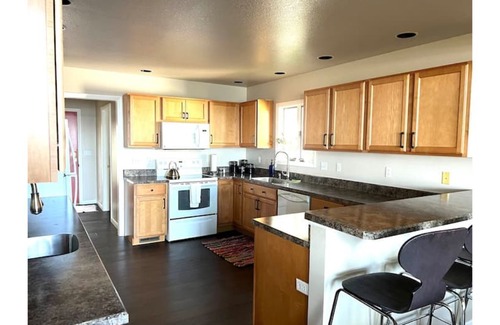 Coldwater Cabin | Coldwater Lake Waterfront Cabin - Boat for Rent