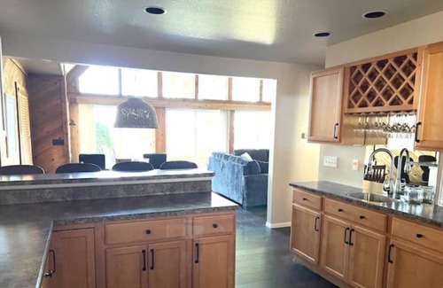 Coldwater Cabin | Coldwater Lake Waterfront Cabin - Boat for Rent