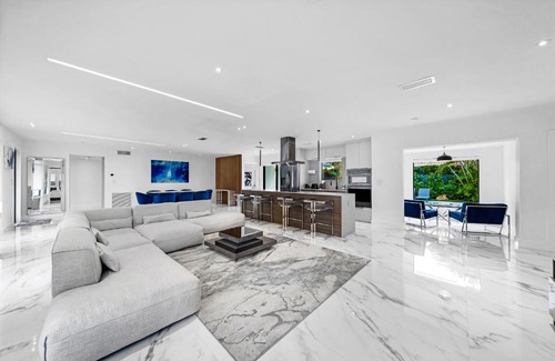 Highland Lakes Villa | Cole`s House