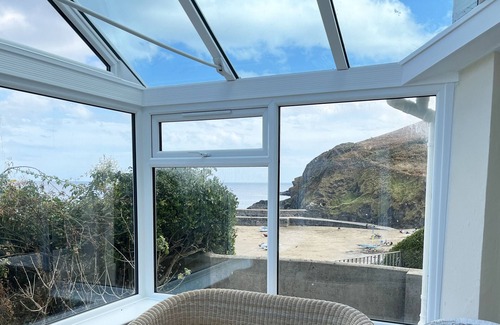 Gorran Haven Cottage | Colescus, sea views and direct access to the sandy beach