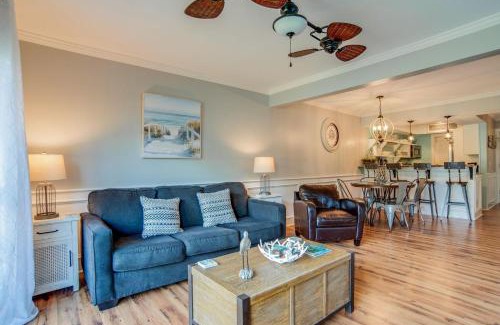 North Forest Beach House | Coligny Villa 8