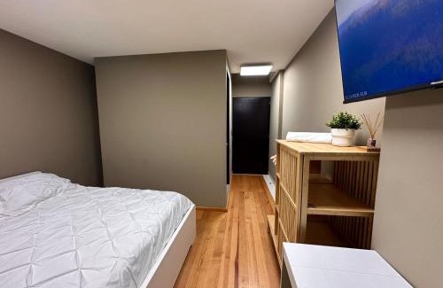 Hipodromo Condesa House | Coliving Condesa Junior Suite 1 Sauce