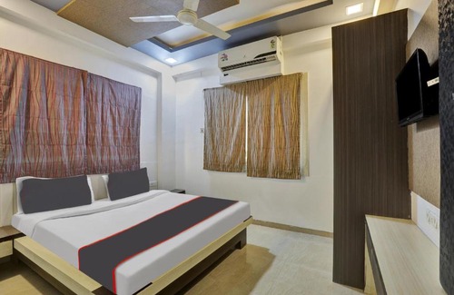 Ahmedabad Hotel | Collection O 81260 Hotel Alexa